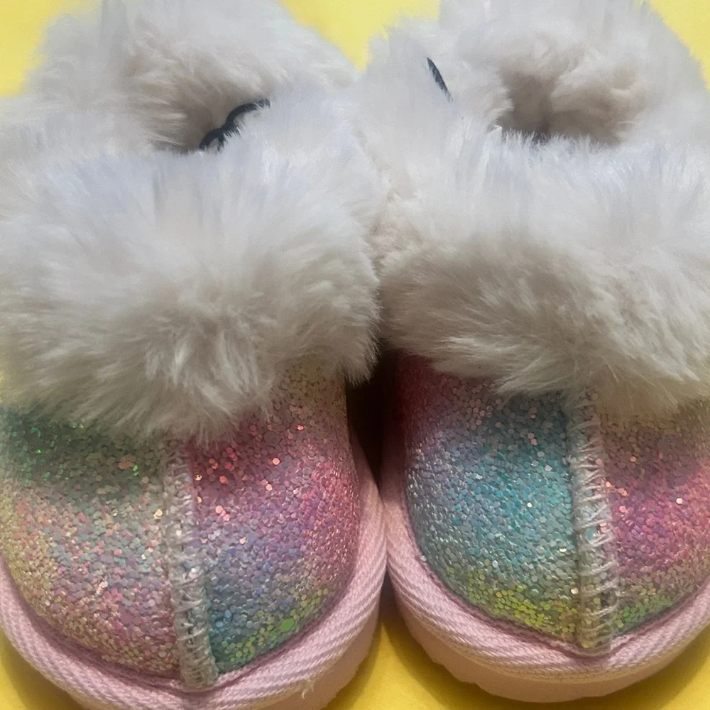 Girls Glitter Slippers Size 2 Pink Faux Fur Cozy Slip On Shoes